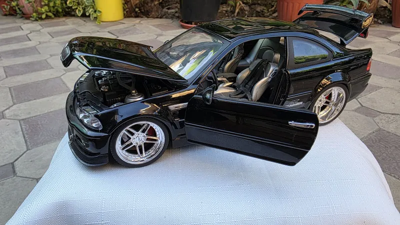 моделька 1:18 BMW E39 купе. — фото 3