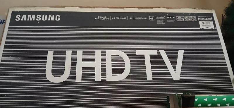 Samsung 4k smart tv 43talik 3 Samsung 4k smart tv 43talik 3