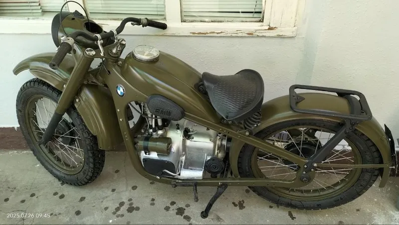 Прадаётся мотоцикил bmw r35 5 Прадаётся мотоцикил bmw r35 5