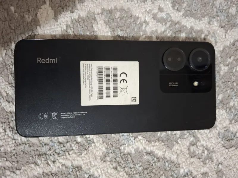 RedMi 13C karobka dakument bor 1 RedMi 13C karobka dakument bor 1