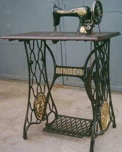 Швейная машинка Singer (Зингер) Швейная машинка Singer (Зингер)