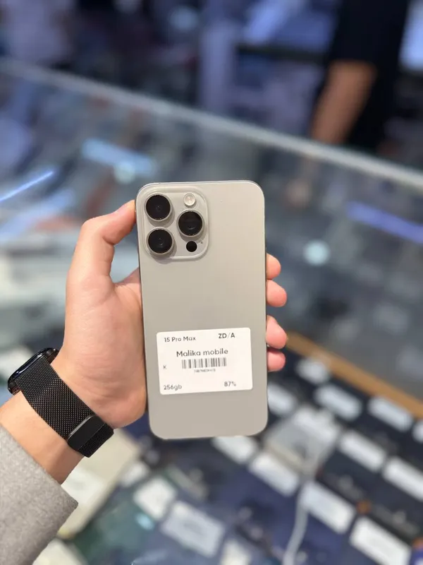 iPhone 15 Pro Max iPhone 15 Pro Max