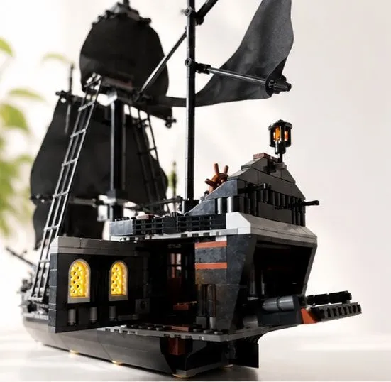 Конструктор корабль из Lego. 4 Конструктор корабль из Lego. 4
