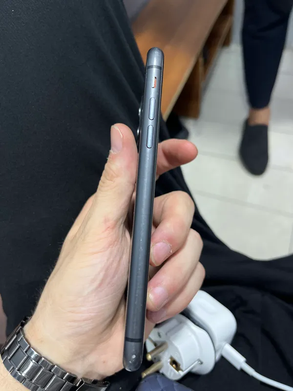 iPhone 11 64gb Yoskus 74% holati yaxshi — фото 2