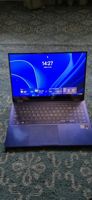 Samsung Flex 8GB 256SSD i5 1035G4 Qled ekran
