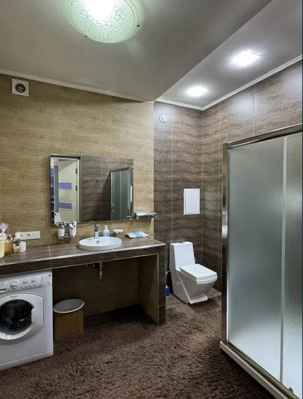 4 xonali kvartira, 182 m2, Mirobod 7