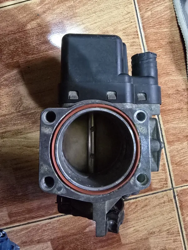 Дроссельная заслонка BMW e39