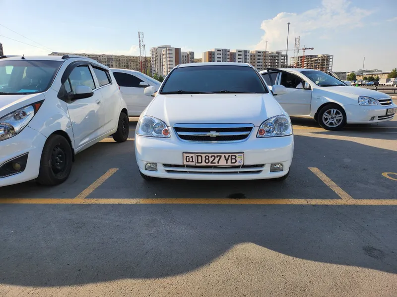 Срочно не дорого Lacetti-2012г. Пробег-172 000 км. 1