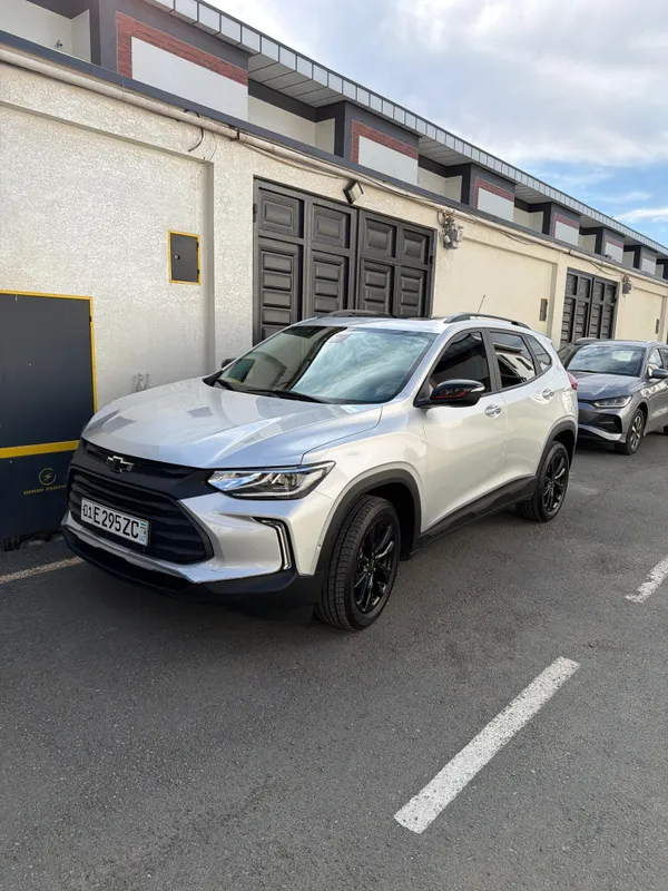 Chevrolet tracker 2 red line 2025 год 1 Chevrolet tracker 2 red line 2025 год 1