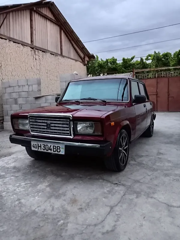 Автомобиль ваз 2107 сотилади 4