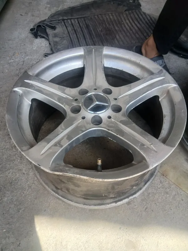 Diska R16 mersedes 3 Diska R16 mersedes 3