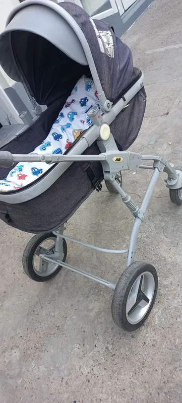 Kalyaska bolalar uchun 4 Kalyaska bolalar uchun 4