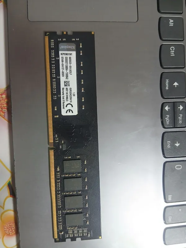 оперативка DDR4