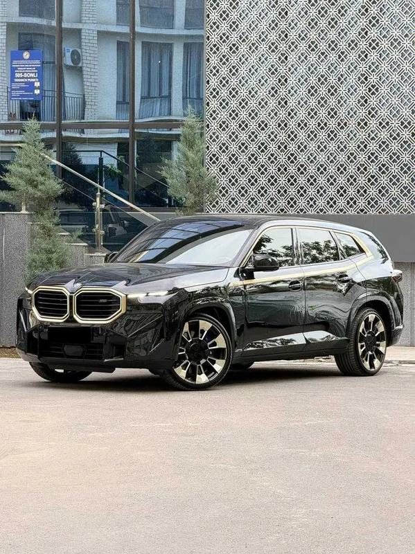 Sotuvda BMW XM Hybrid — фото 1