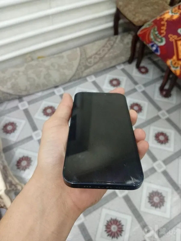 Iphone 12 sotiladi srochna 64tali 4 Iphone 12 sotiladi srochna 64tali 4