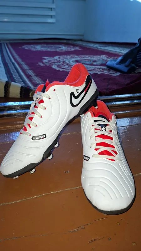 Nike Tempo бутсы, размер 42, новые 1 Nike Tempo бутсы, размер 42, новые 1