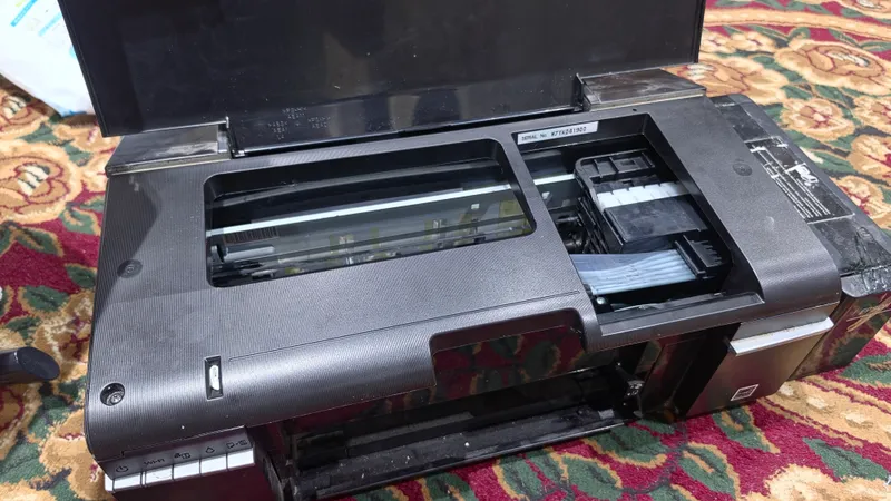 Epson L805 1 Epson L805 1