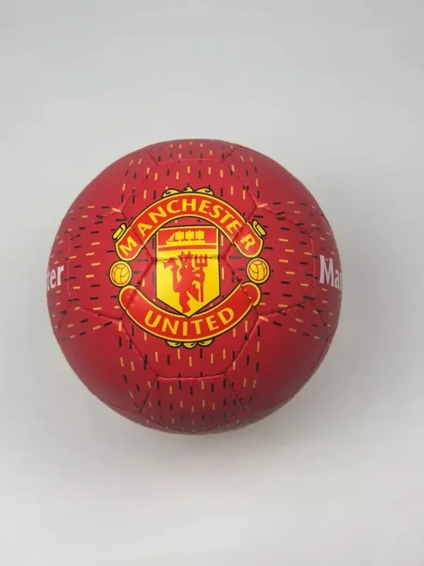 Futbol komanda logotipi tuwurilgan tuplar Futbol komanda logotipi tuwurilgan tuplar