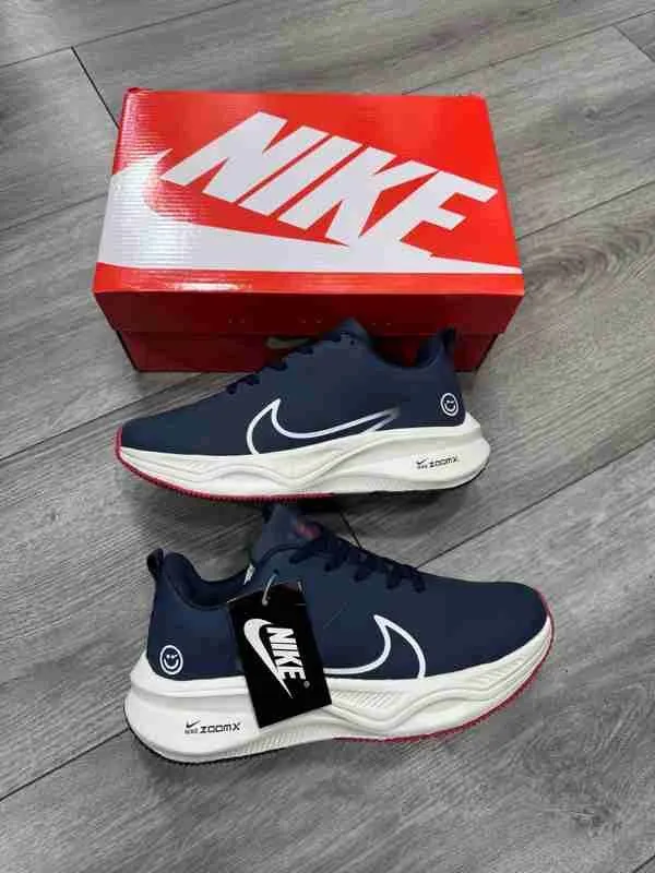 Nike беговые спортивные кроссовки | Nike ZoomX | разные цвета 1 Nike беговые спортивные кроссовки | Nike ZoomX | разные цвета 1
