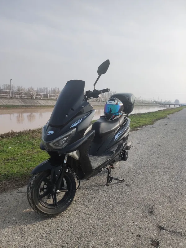 Skuter tigr 150cc prabeg 17000 holati 10/8 yaxwi yurpti