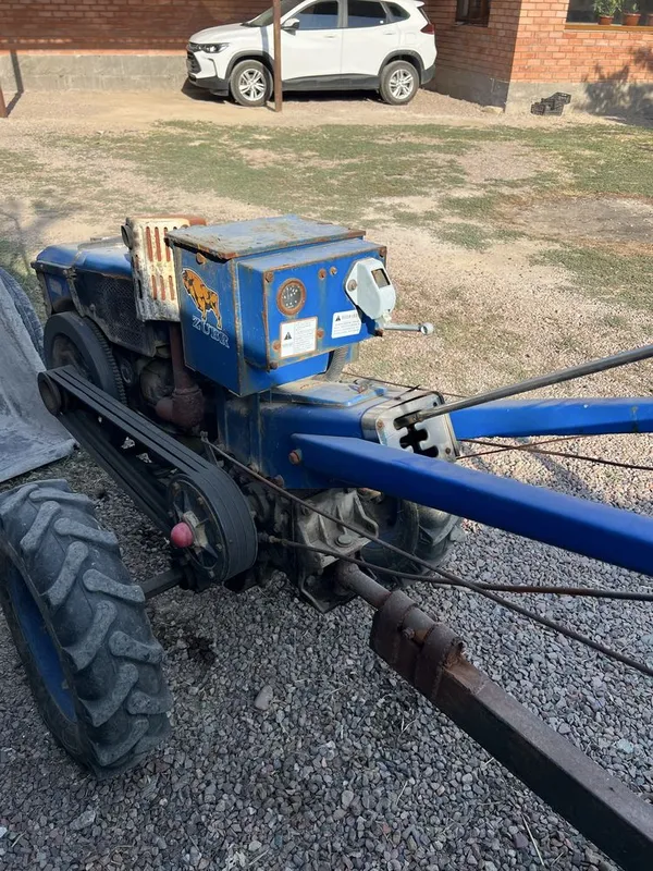 Mini traktor Zubr 15 ot kuchi sotiladi 2021 yil olingan 3