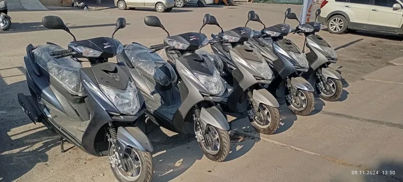 Arzonga sifati zòr siknus skuteri keldi
