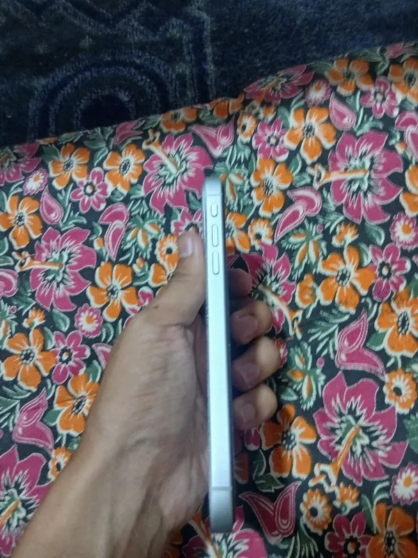 Iphone xr 17 pro 128gb 17pro korpus taqilgan 3 Iphone xr 17 pro 128gb 17pro korpus taqilgan 3
