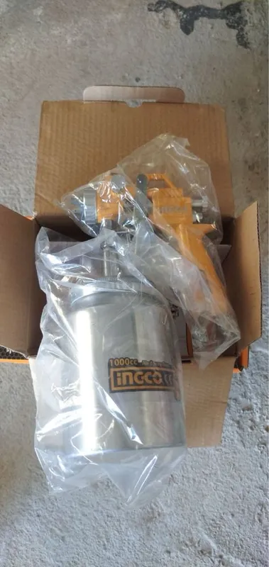 Пневматический краскопульт INGCO ASG3101 с нижним бачком. 1