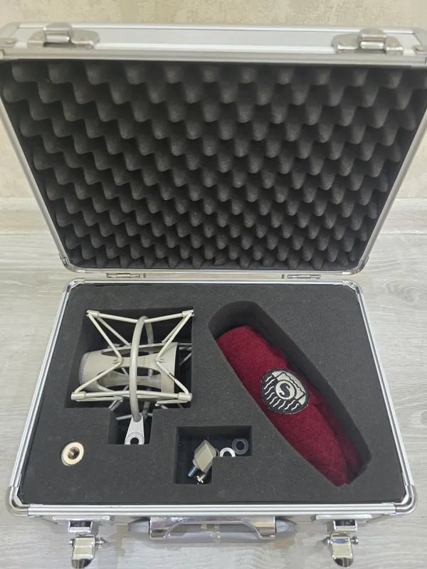 Shure ksm44 микрофон студиный 3 Shure ksm44 микрофон студиный 3