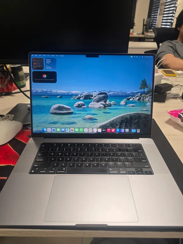 Macbook pro 16 m1 pro 16/512