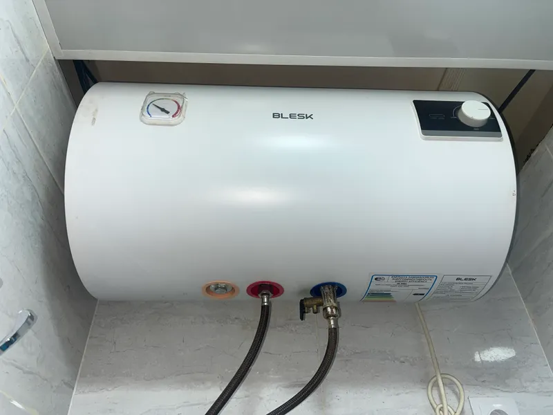 Водонагреватель Ariston 1 Водонагреватель Ariston 1