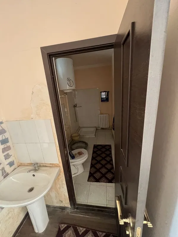 Jomboy uy uzun ovul 2 sotx kotej 3 xona sotiladi — фото 2