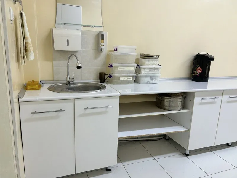 Stomatologiya kabineti mebellari sotiladi 3 Stomatologiya kabineti mebellari sotiladi 3