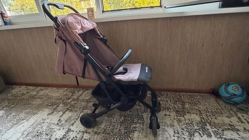 Easywalker bolalar aravachasi, yengil va qulay 3 Easywalker bolalar aravachasi, yengil va qulay 3