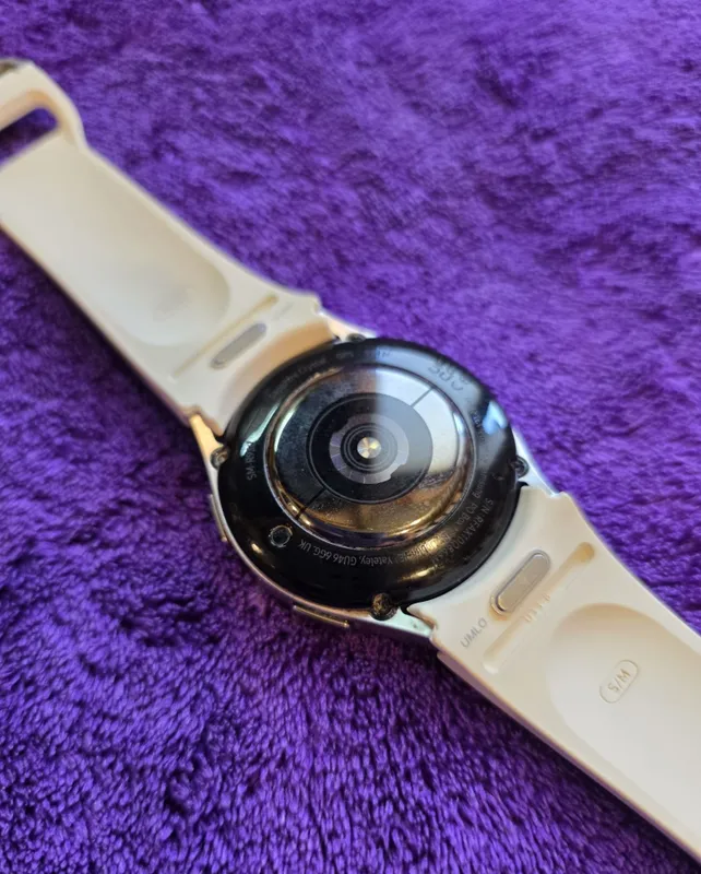 Samsung Galaxy watch 5 40mm 3 Samsung Galaxy watch 5 40mm 3