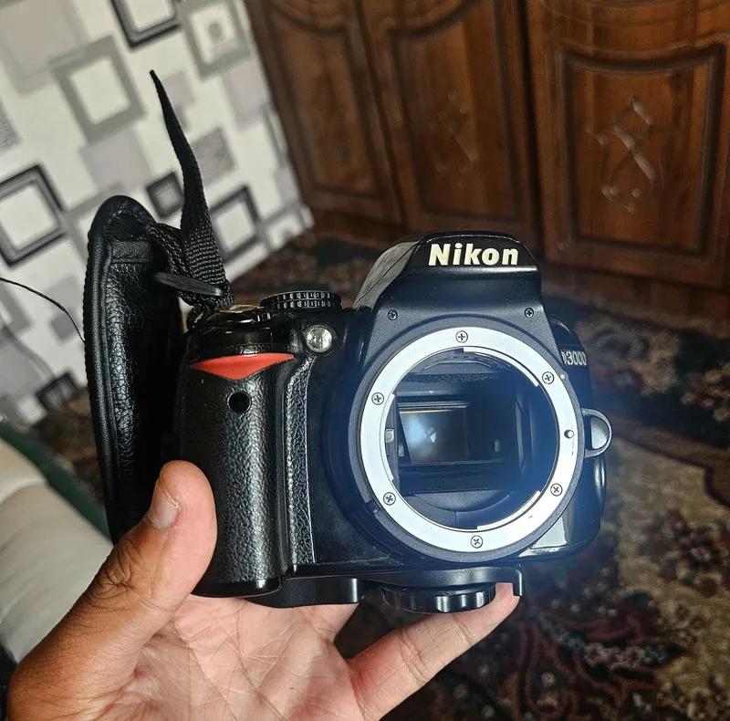 Nikon D3000 Фотоаппарат 2