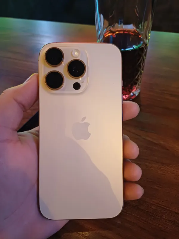 iphone 16 pro yomkis 100 — фото 2
