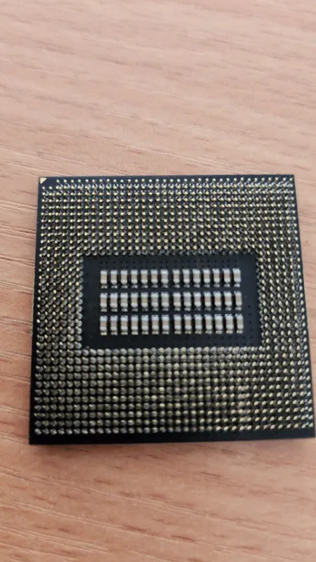 Core i7 4960HQ prosessori sotiladi 2 Core i7 4960HQ prosessori sotiladi 2