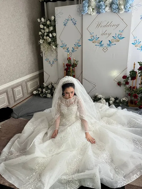 Oq kelin ko’ylak Tel qilin narx kelishtiriladi — фото 4