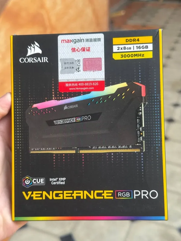 ddr4 ozu ram Corsair Vengeance RGB 8Gbx2 16Gb 3000Mhz Cl16 Radiator