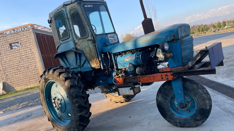 T 28