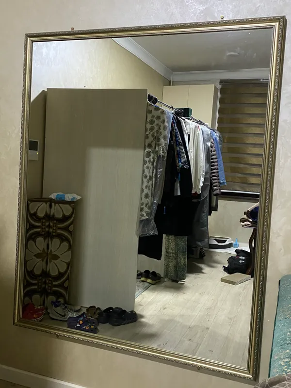 продается зеркало