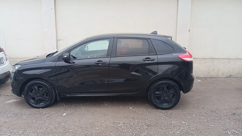 Lada Xray 2019 года