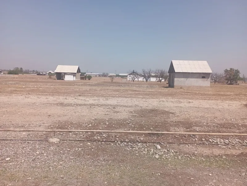 YER SOTILADI‼️. Umumiy maydon- 9 SOTIX. Narxi kelishiladi. 2