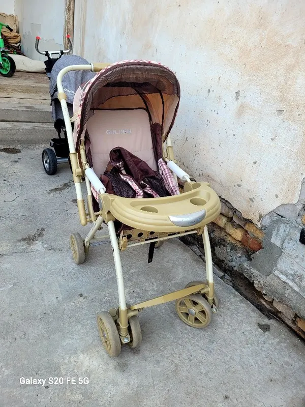 Продается детский Каляска 1 Продается детский Каляска 1