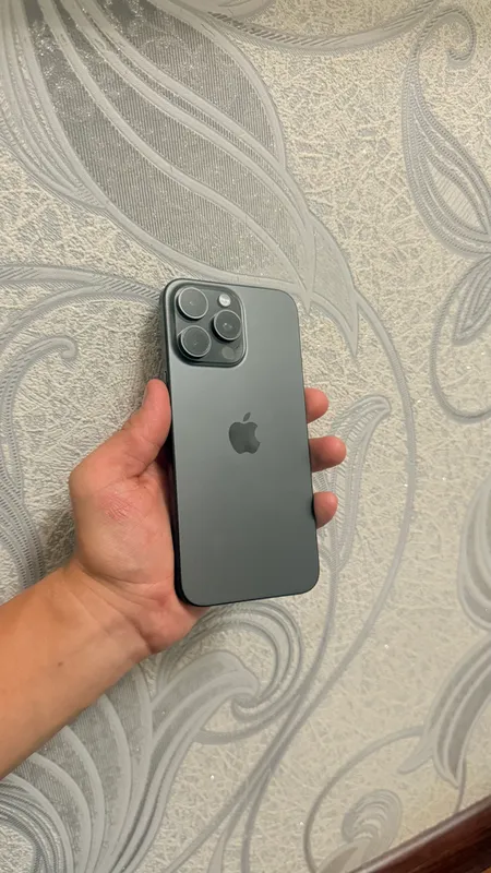 Iphone 15 pro max 1