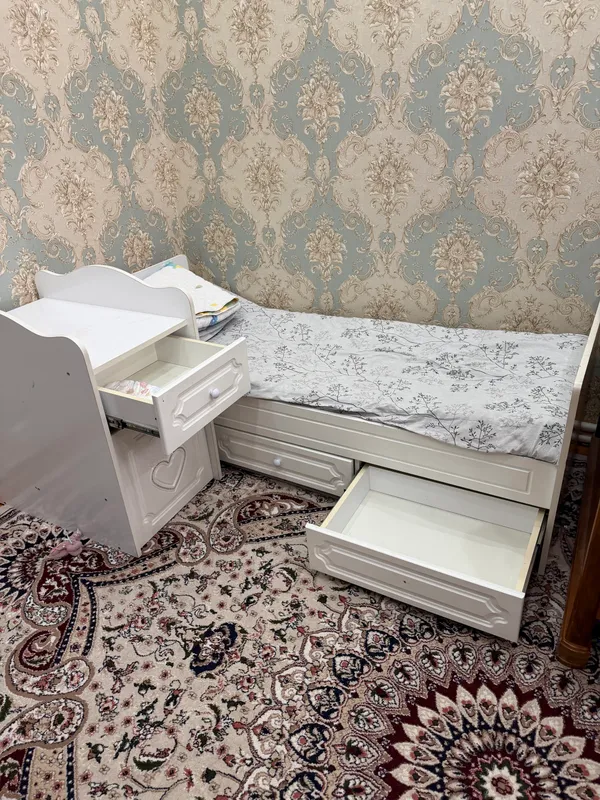 Детская кровать продаётся 2