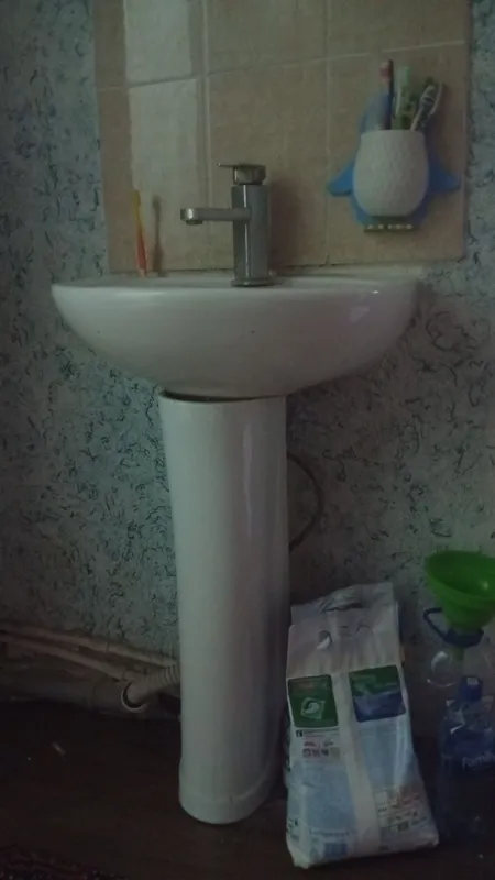 Продаётся раковина с пьедесталом!