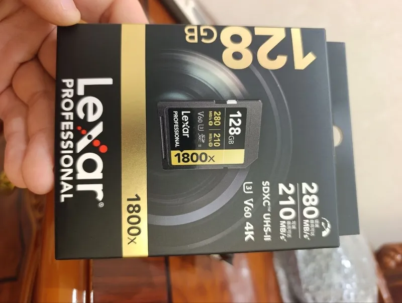 Флеш карта lexar professional 128GB Gold V60. 4K. — фото 1