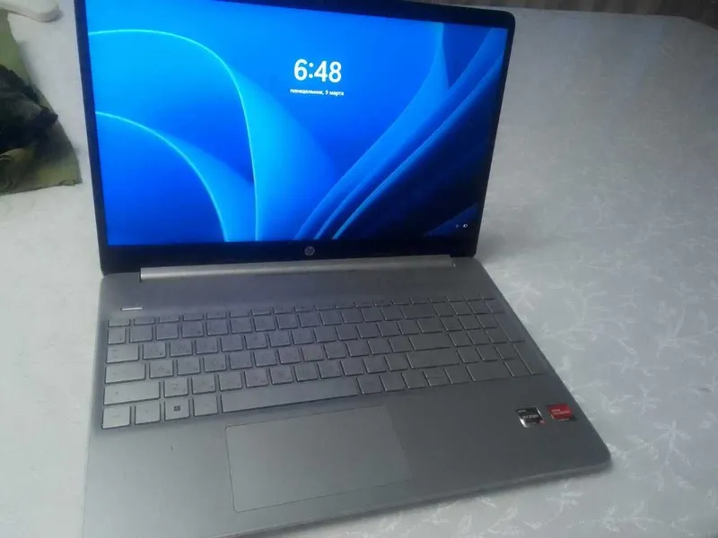 ноутбук HP Laptop — фото 1